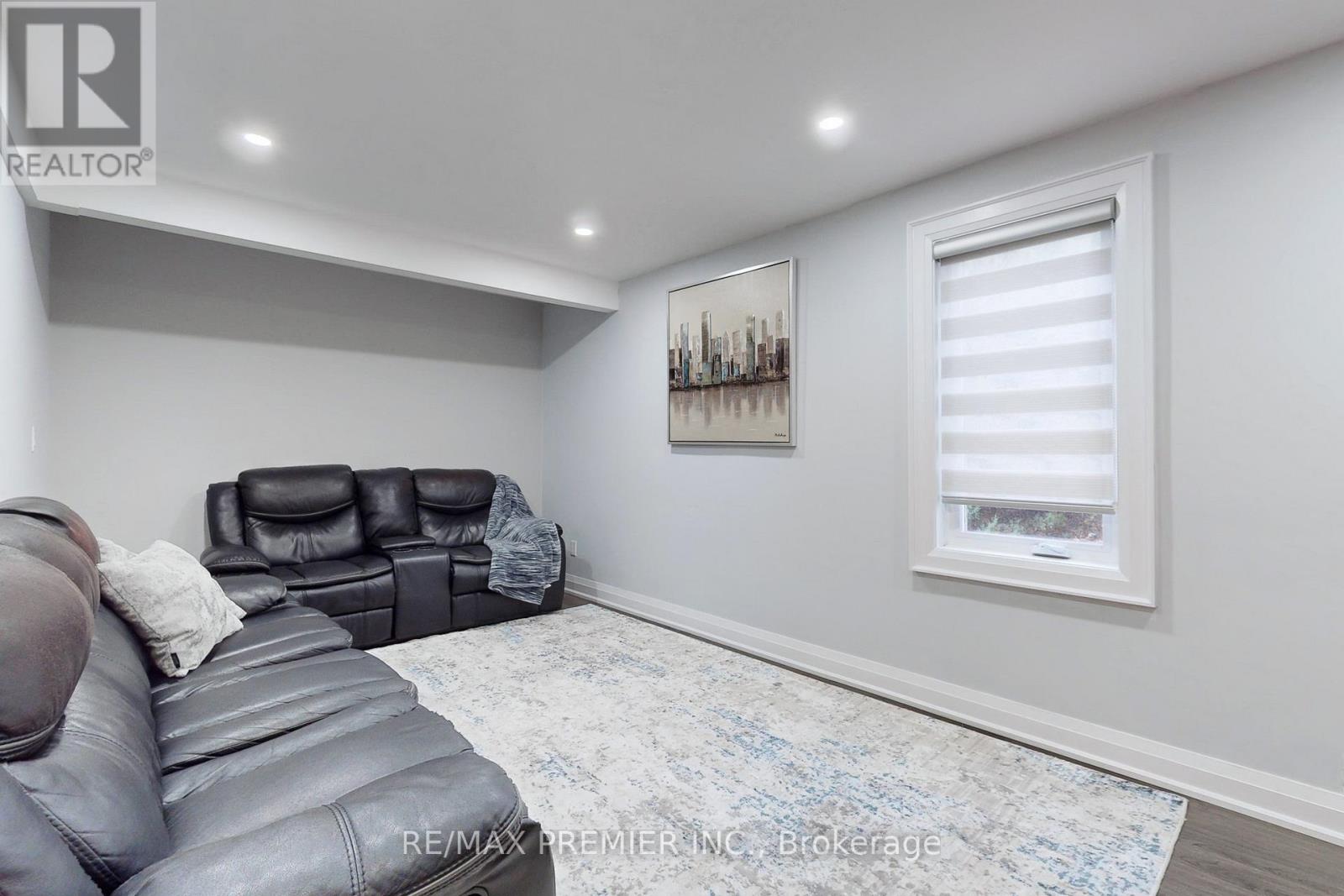 75 Fox Run, Barrie, Ontario  L4N 5L6 - Photo 13 - S12163039