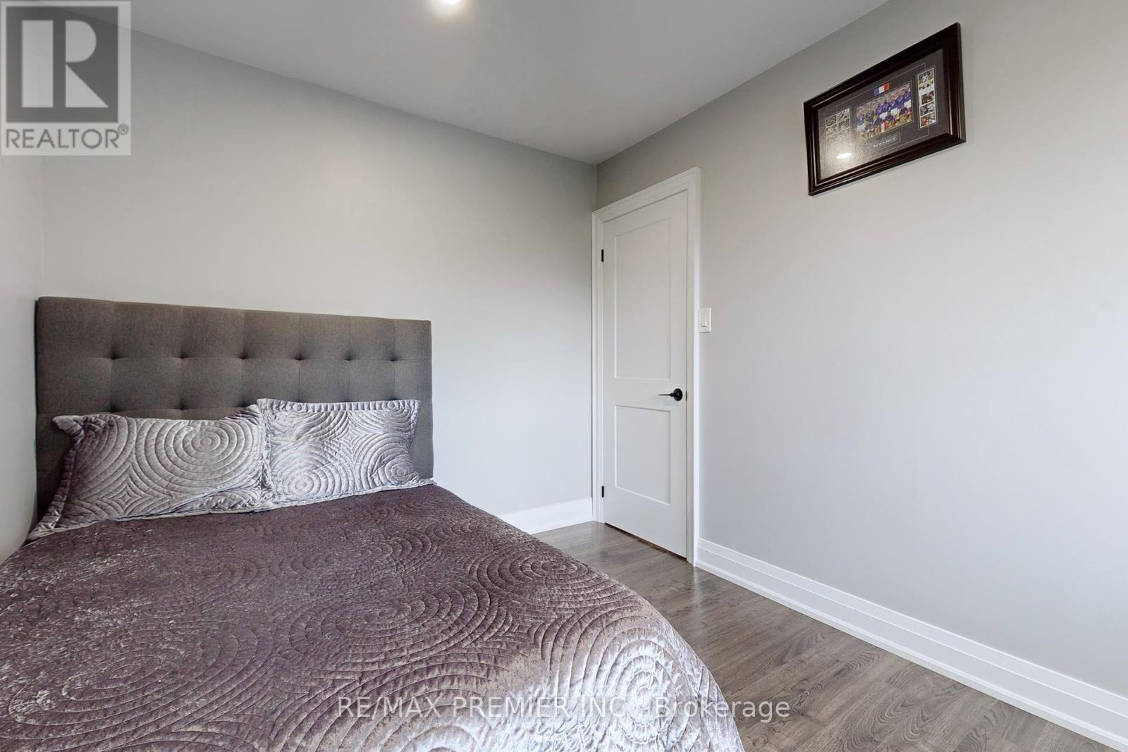 75 Fox Run, Barrie, Ontario  L4N 5L6 - Photo 20 - S12163039