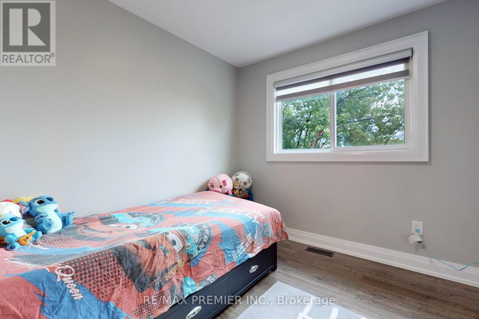 75 Fox Run, Barrie, Ontario  L4N 5L6 - Photo 21 - S12163039