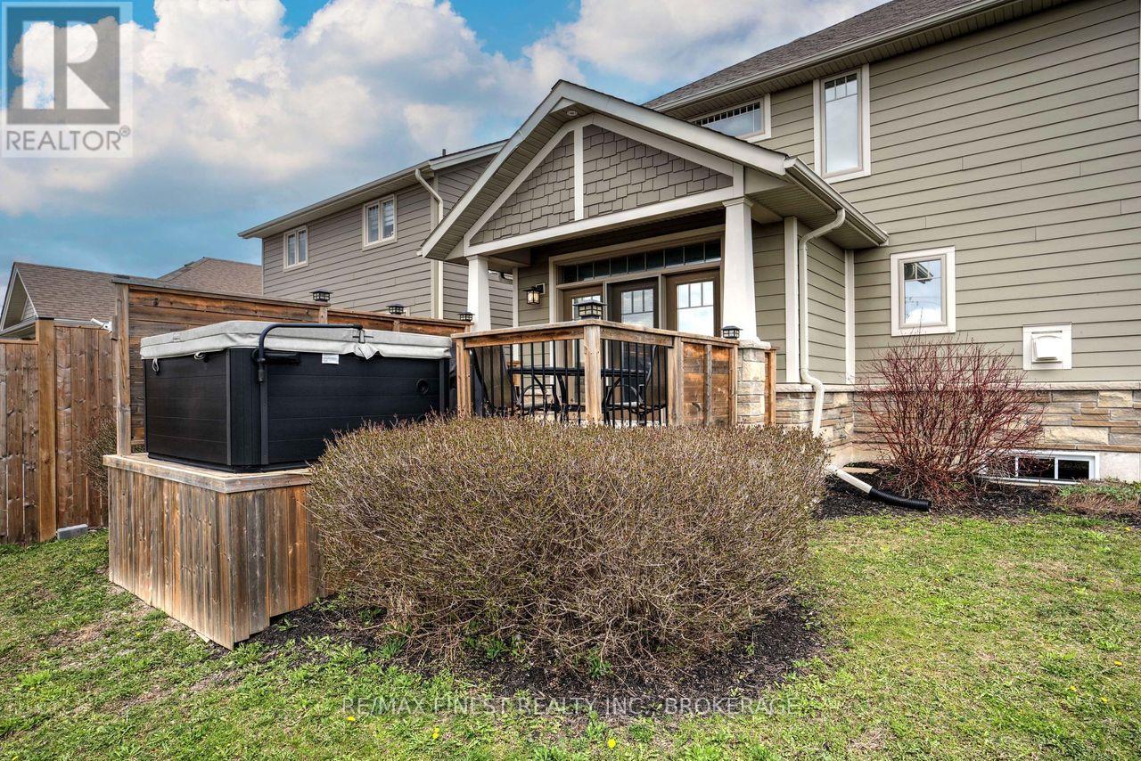 64 Tessa Boulevard, Belleville, Ontario  K8N 0B4 - Photo 7 - X12149917