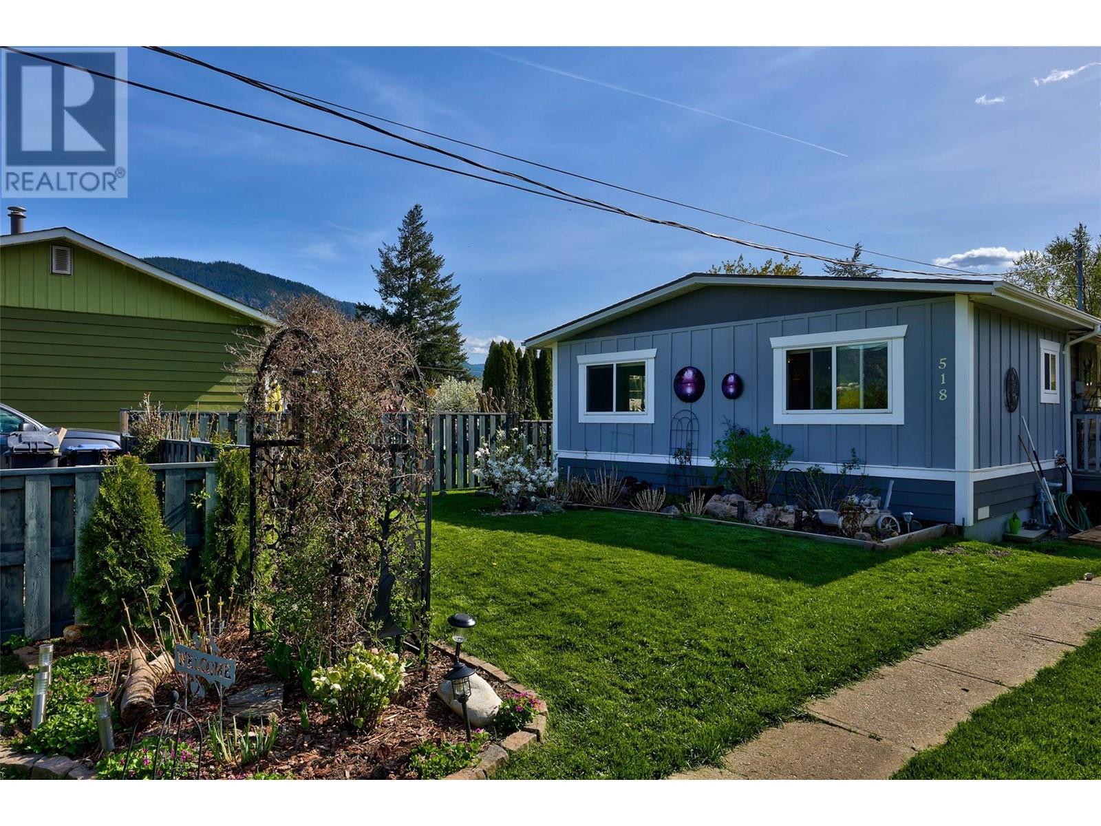 518 PINE Street, Chase, British Columbia