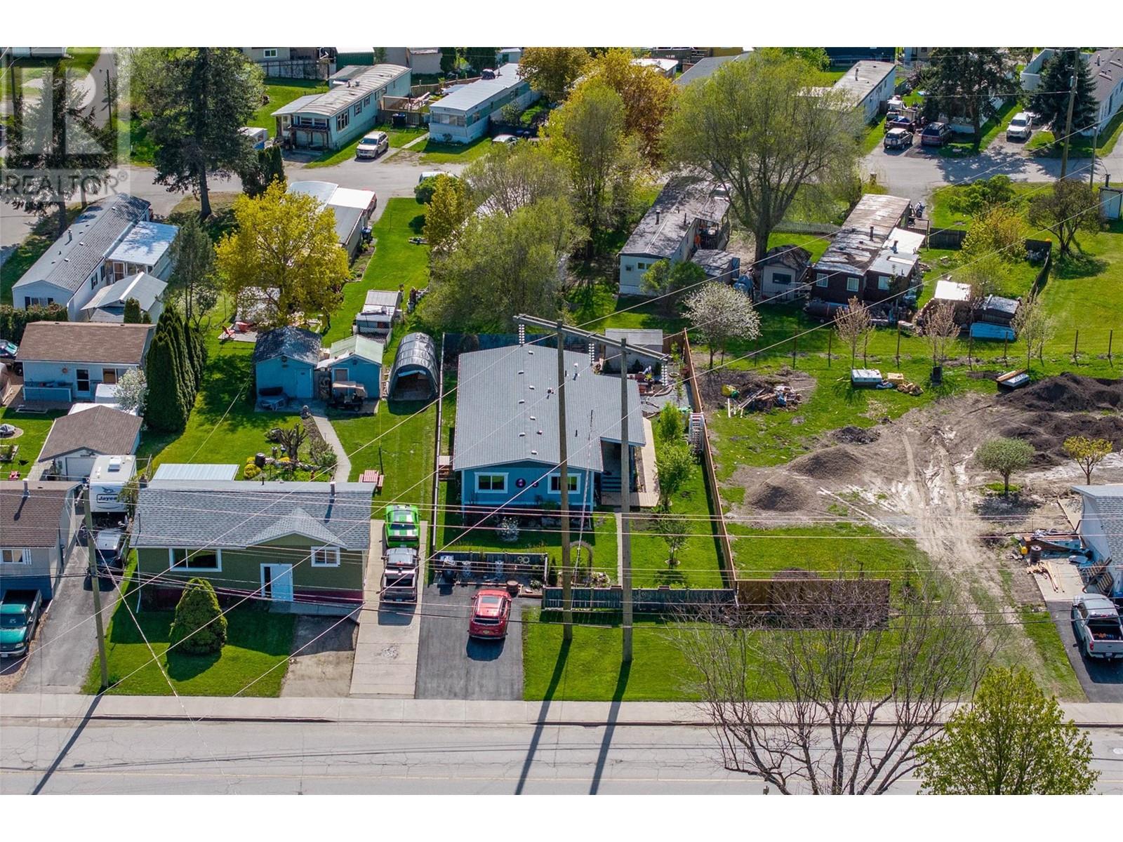 518 PINE Street, Chase, BC V0E1M0