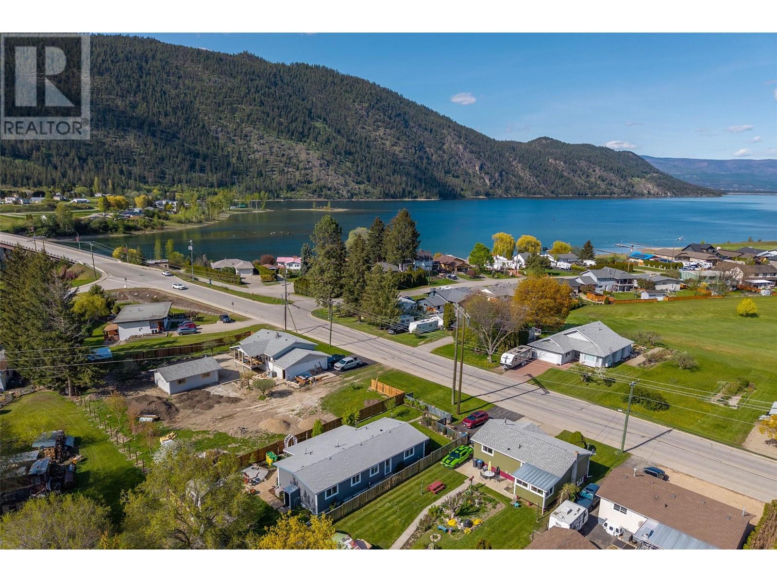 518 PINE Street, Chase, BC V0E1M0