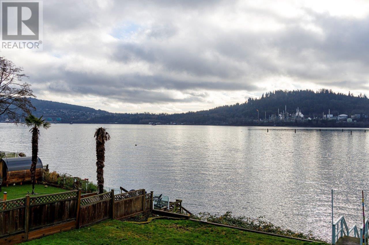 2929 DOLLARTON HIGHWAY, North Vancouver, British Columbia