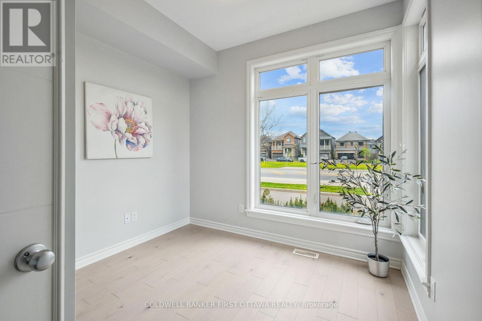 612 Chaperal Private, Ottawa, Ontario  K4A 0Y2 - Photo 5 - X12164216