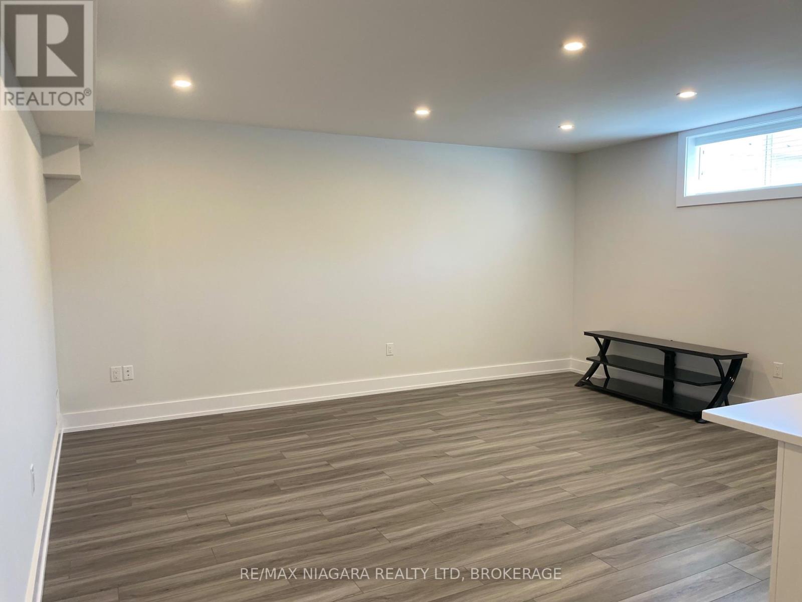 6484 Sam Iorfida Drive, Niagara Falls (Oldfield), Ontario  L2G 0H5 - Photo 6 - X12164207