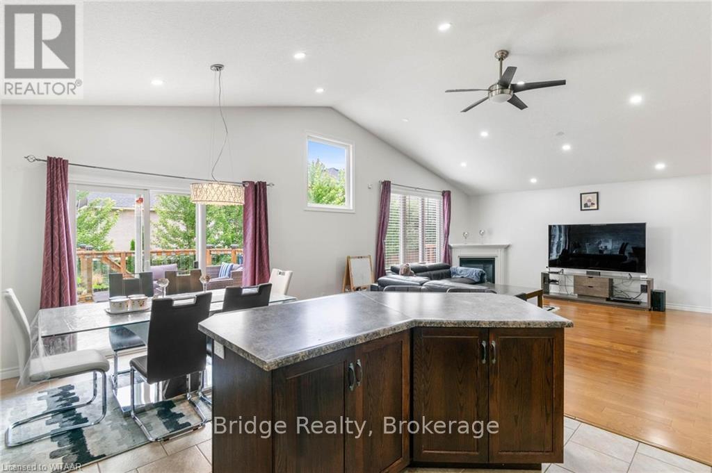 451 Fairway Road, Woodstock, Ontario N4T 0E1 - Photo 11 - X12164202