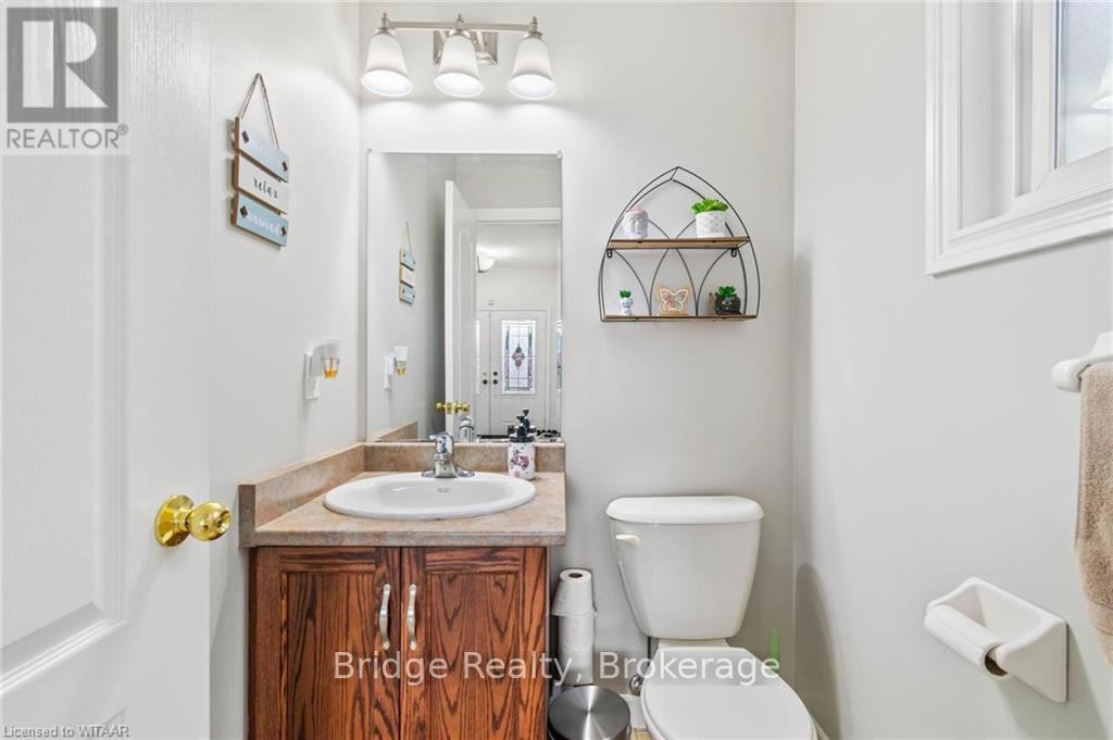 451 Fairway Road, Woodstock, Ontario N4T 0E1 - Photo 13 - X12164202