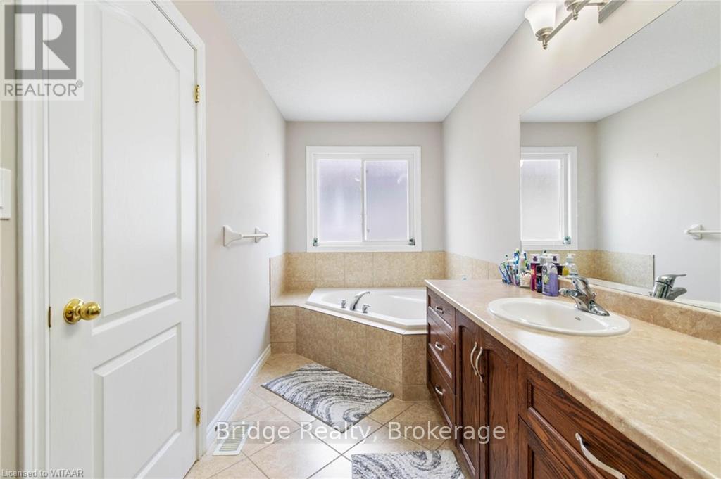 451 Fairway Road, Woodstock, Ontario N4T 0E1 - Photo 21 - X12164202