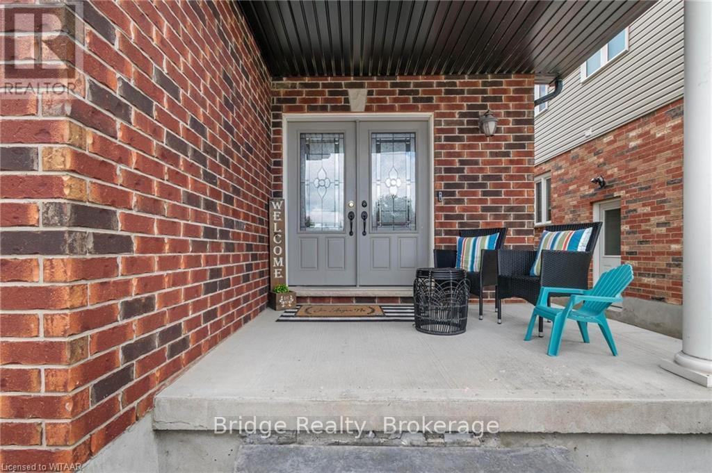 451 Fairway Road, Woodstock, Ontario N4T 0E1 - Photo 4 - X12164202
