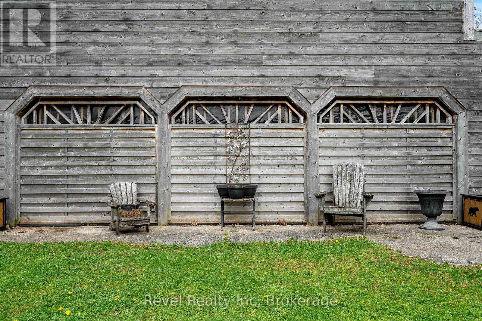 383349 Dawson Road, Georgian Bluffs, Ontario  N0H 1S0 - Photo 21 - X12164193