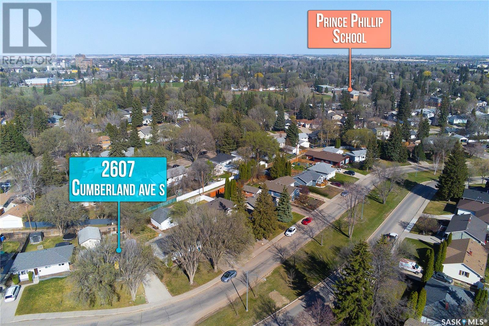 Property at 2607 Cumberland AVENUE S image 3