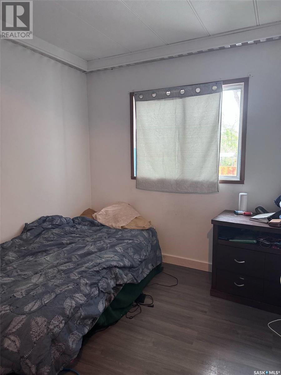 307 Aspen Street, Maple Creek, Saskatchewan  S0N 2S0 - Photo 10 - SK006191
