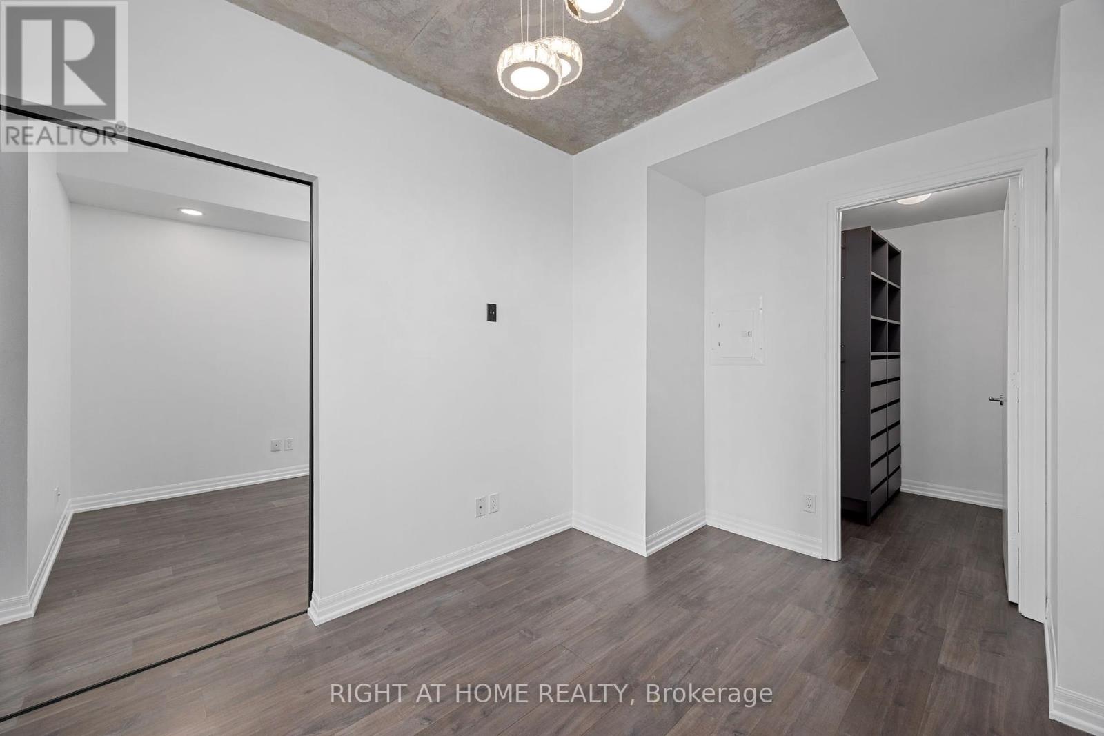 2103 - 88 Blue Jays Way, Toronto, Ontario  M5V 2G3 - Photo 14 - C12087669