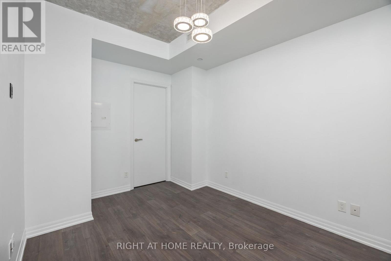 2103 - 88 Blue Jays Way, Toronto, Ontario  M5V 2G3 - Photo 13 - C12087669