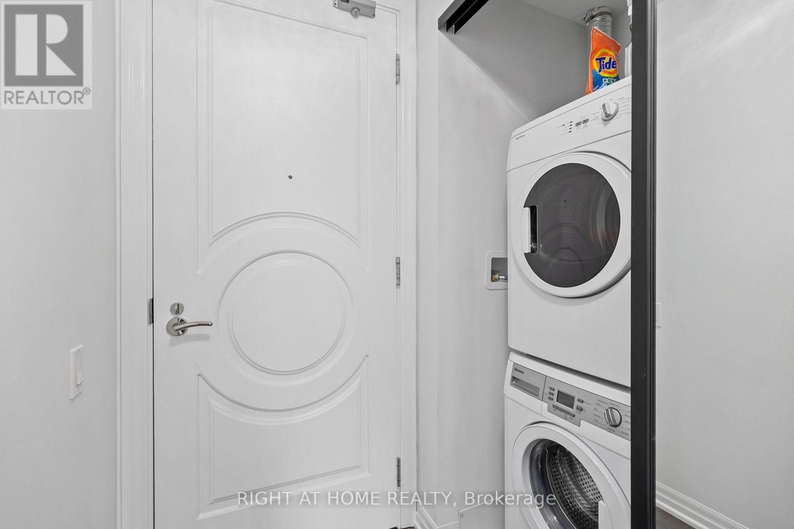 2103 - 88 Blue Jays Way, Toronto, Ontario  M5V 2G3 - Photo 21 - C12087669