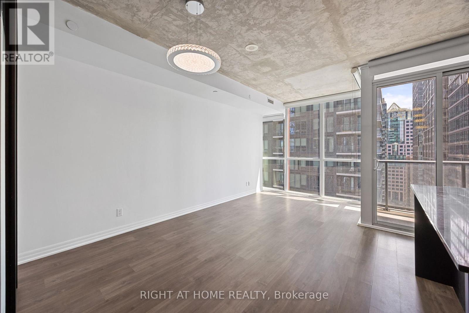 2103 - 88 Blue Jays Way, Toronto, Ontario  M5V 2G3 - Photo 5 - C12087669