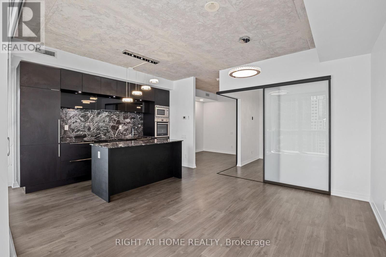 2103 - 88 Blue Jays Way, Toronto, Ontario  M5V 2G3 - Photo 7 - C12087669
