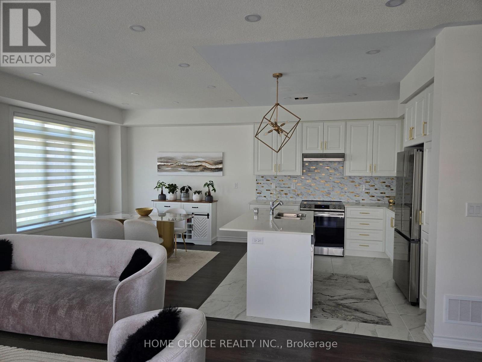 35 Rotary Way, Bradford West Gwillimbury, Ontario  L3Z 4P2 - Photo 14 - N12164187