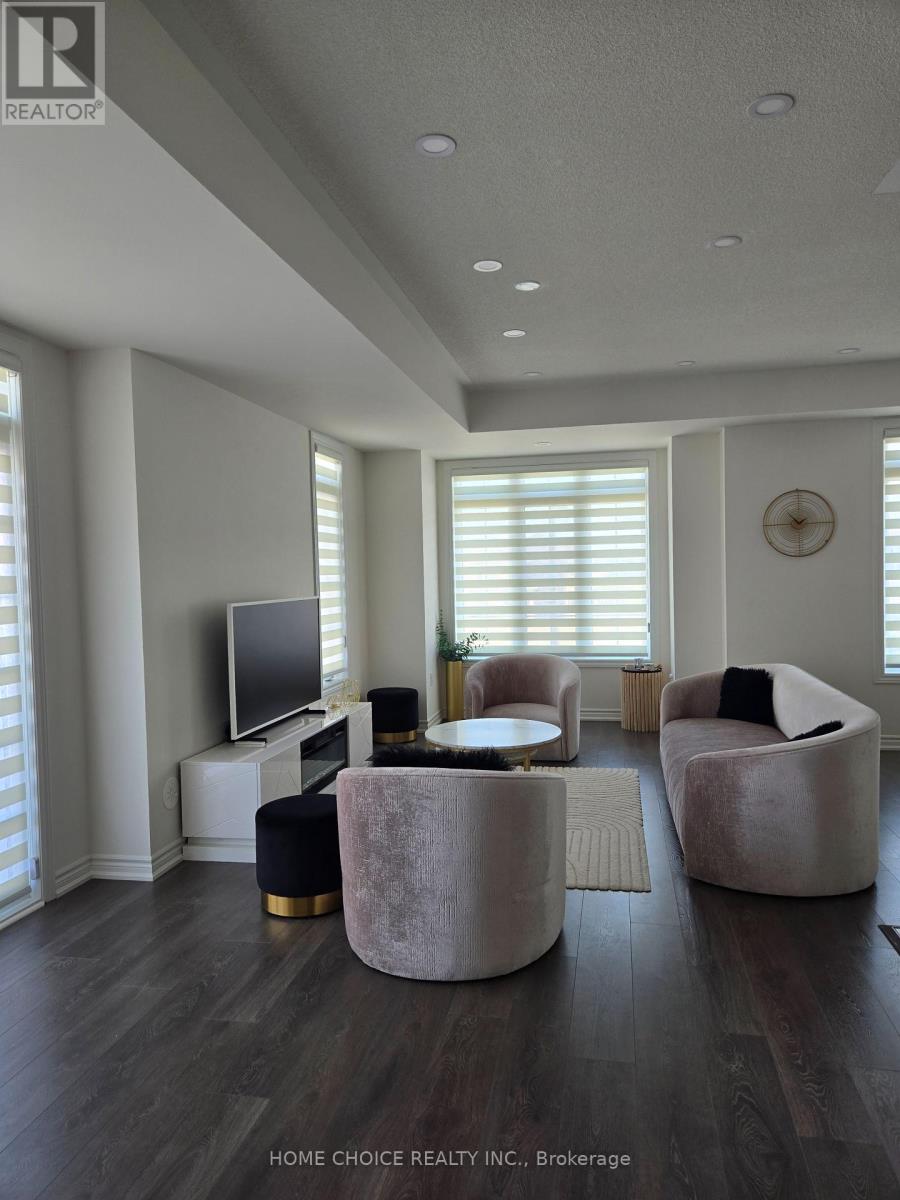 35 Rotary Way, Bradford West Gwillimbury, Ontario  L3Z 4P2 - Photo 9 - N12164187