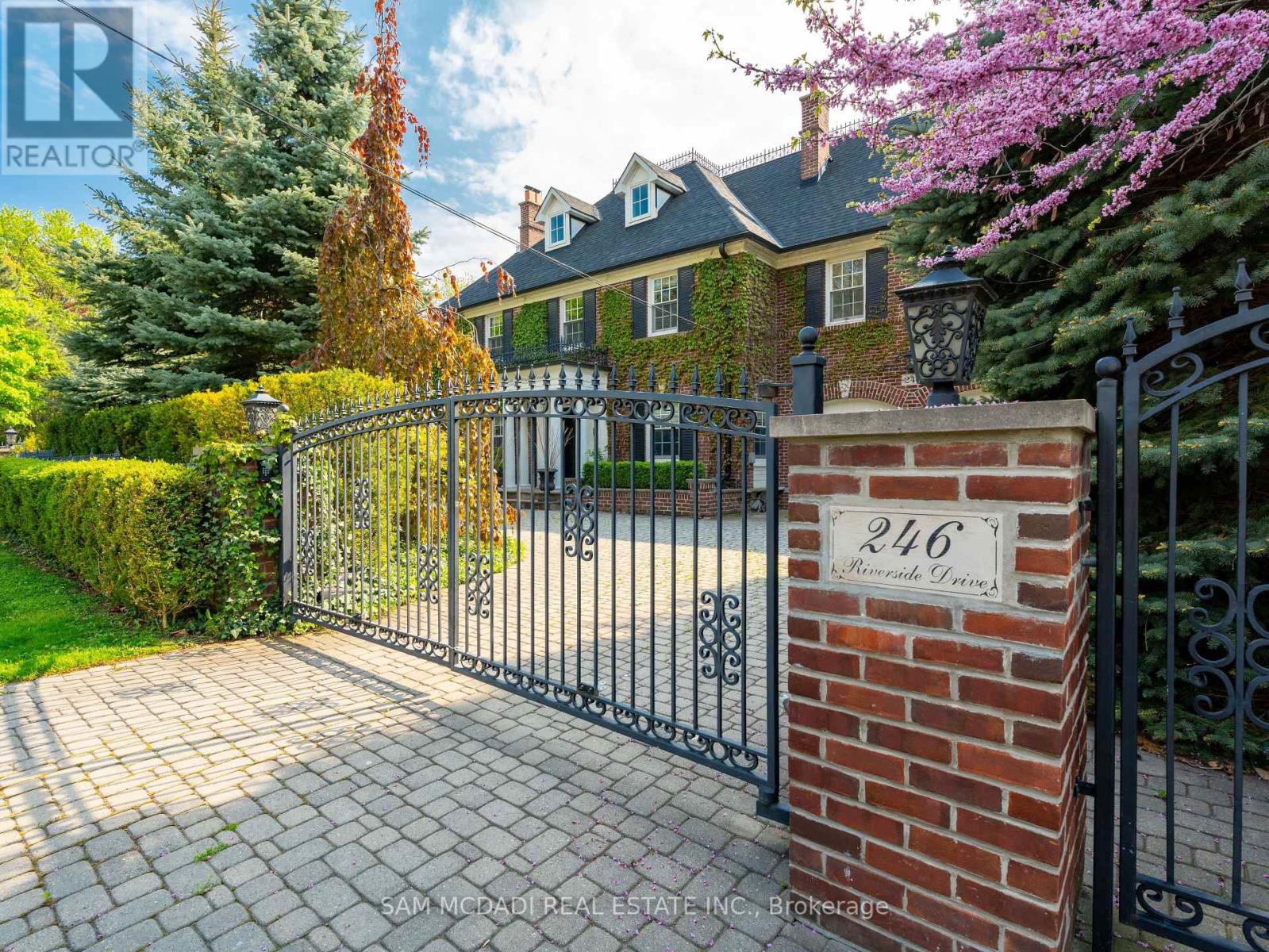 Property at 246 RIVERSIDE DRIVE image 1