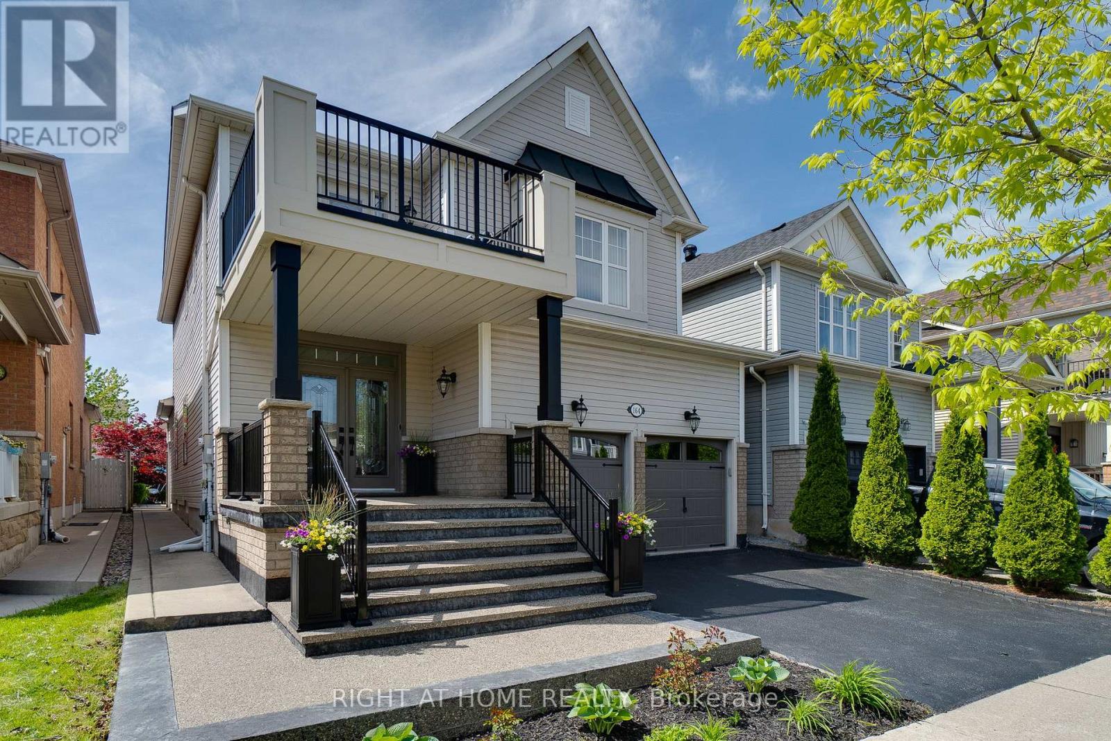 164 Cooke Crescent, Milton, Ontario  L9T 6E5 - Photo 2 - W12164213