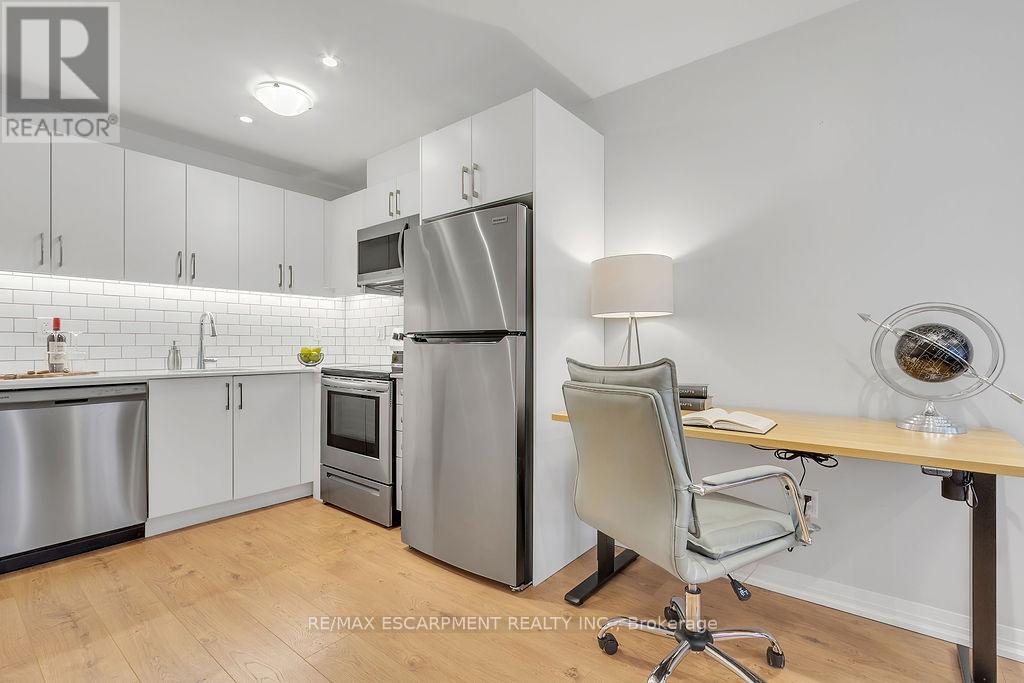 104 - 1165 Journeyman Lane, Mississauga, Ontario  L5J 0B5 - Photo 5 - W12164215