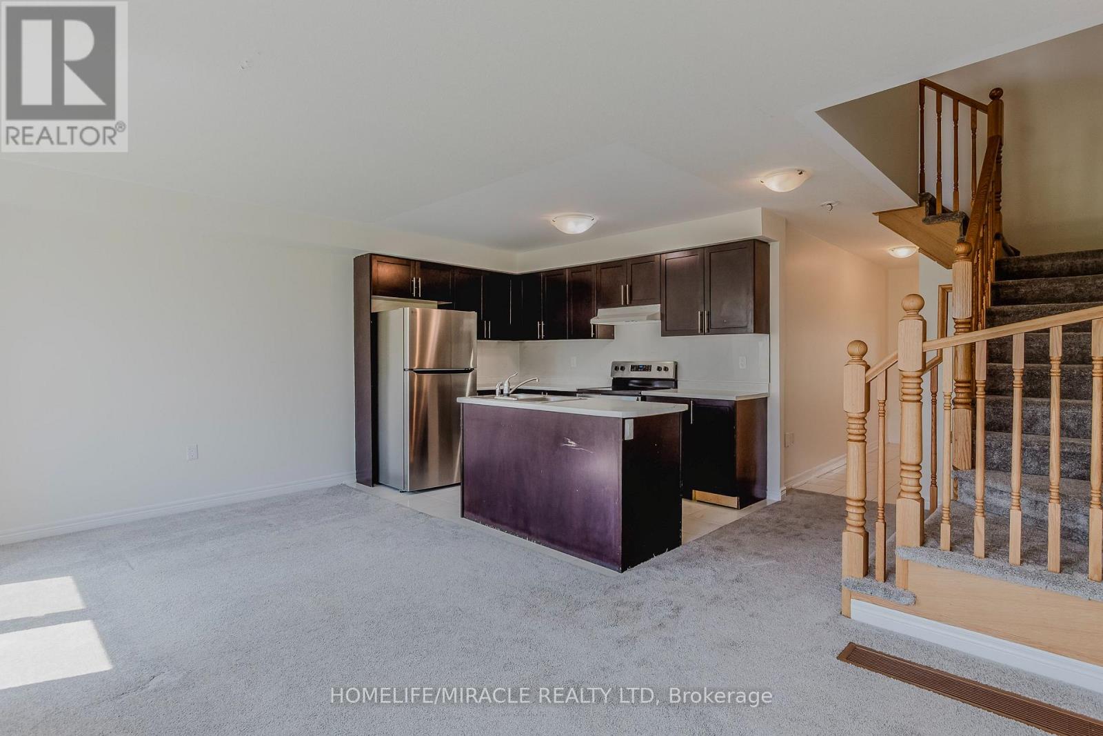 21 - 740 Linden Drive, Cambridge, Ontario  N3H 0E3 - Photo 11 - X12164210