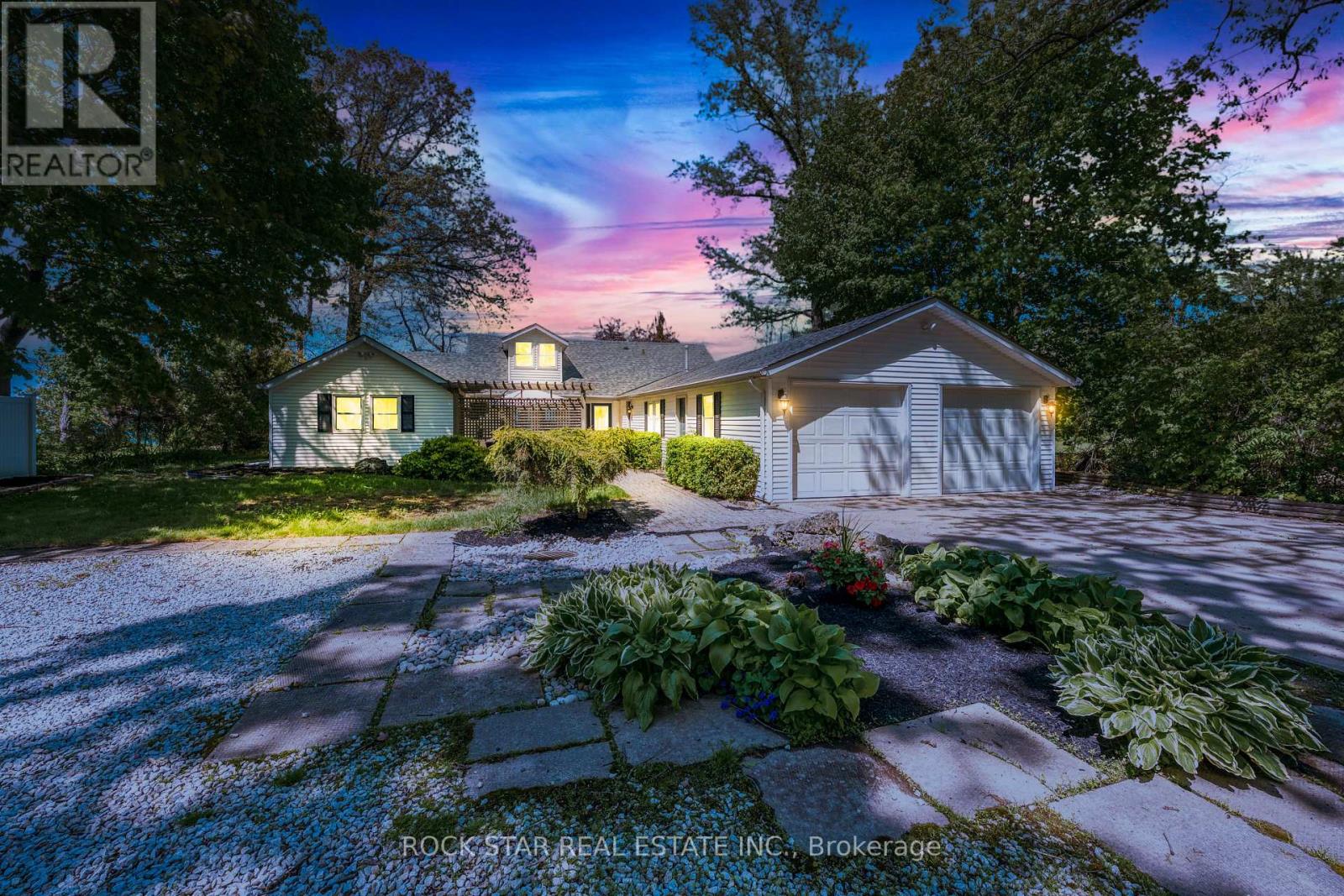 3186 DANA STREET, Plympton-Wyoming, Ontario
