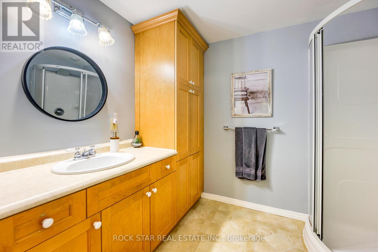 3186 Dana Street, Plympton-Wyoming, Ontario  N0N 1E0 - Photo 31 - X12164217