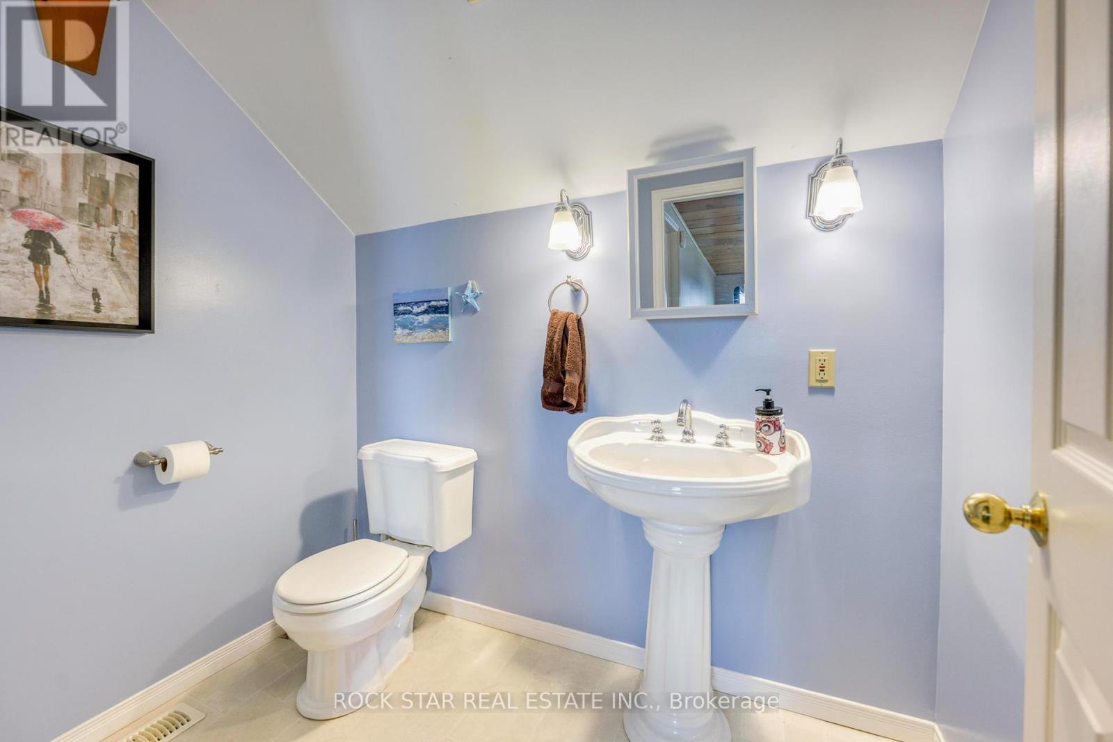 3186 Dana Street, Plympton-Wyoming, Ontario  N0N 1E0 - Photo 40 - X12164217
