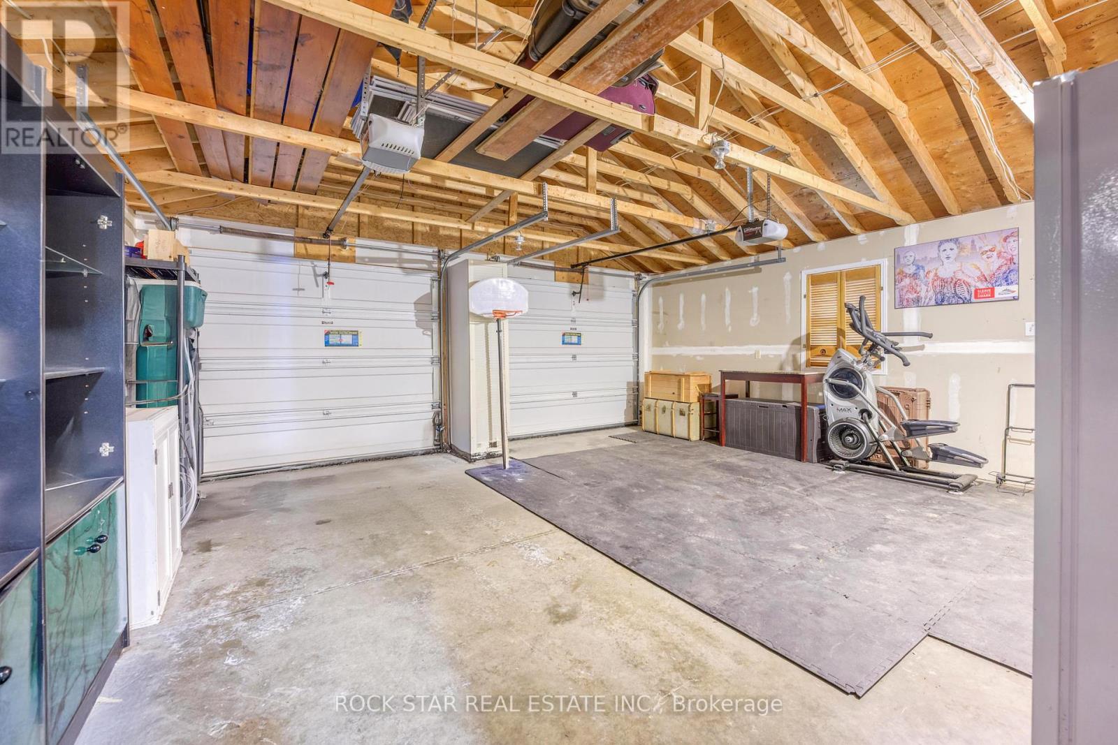 3186 Dana Street, Plympton-Wyoming, Ontario  N0N 1E0 - Photo 43 - X12164217