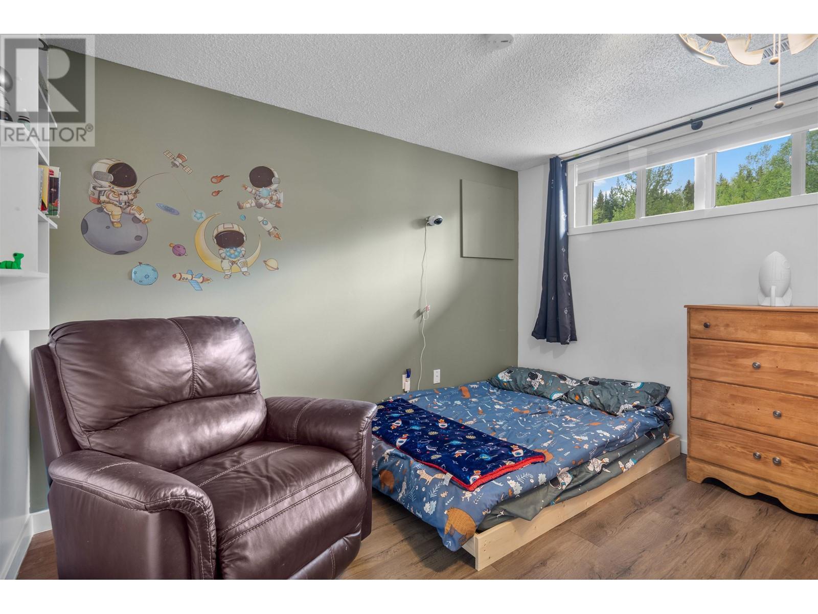 8168 Rochester Crescent, Prince George, British Columbia  V2N 3W1 - Photo 4 - R3005779