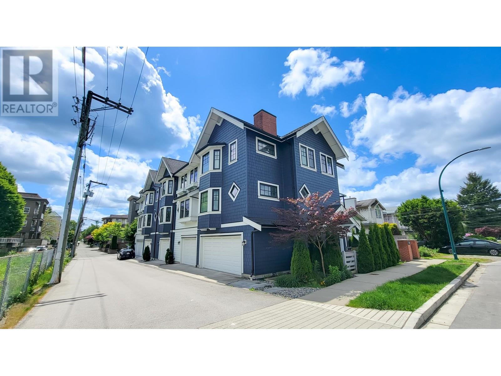 2 2338 KELLY AVENUE, Port Coquitlam, British Columbia
