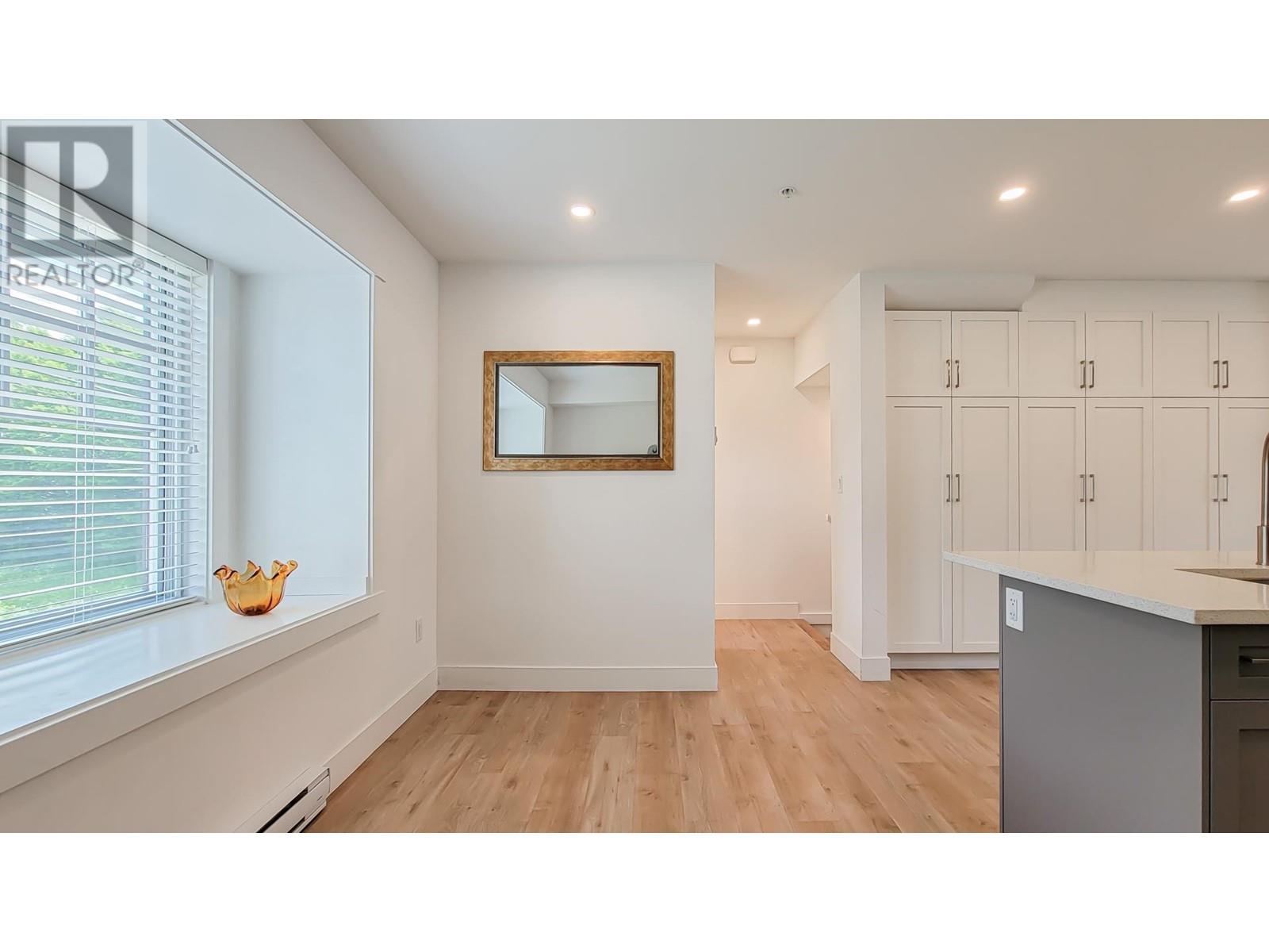 2 2338 Kelly Avenue, Port Coquitlam, British Columbia  V3C 1Y2 - Photo 6 - R3005683