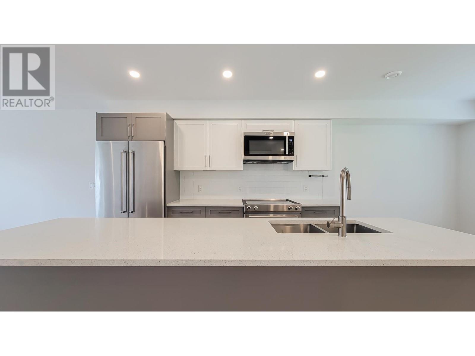 2 2338 Kelly Avenue, Port Coquitlam, British Columbia  V3C 1Y2 - Photo 10 - R3005683