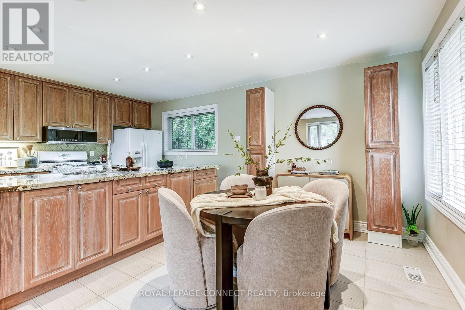 257 East Avenue, Toronto, Ontario  M1C 2W2 - Photo 10 - E12149874