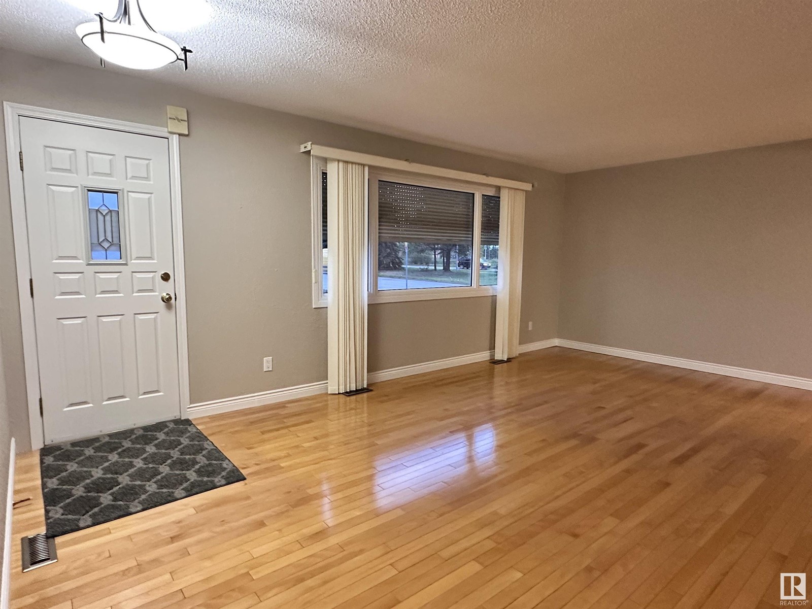 15231 94a St Nw, Edmonton, Alberta  T5E 3X7 - Photo 10 - E4437678