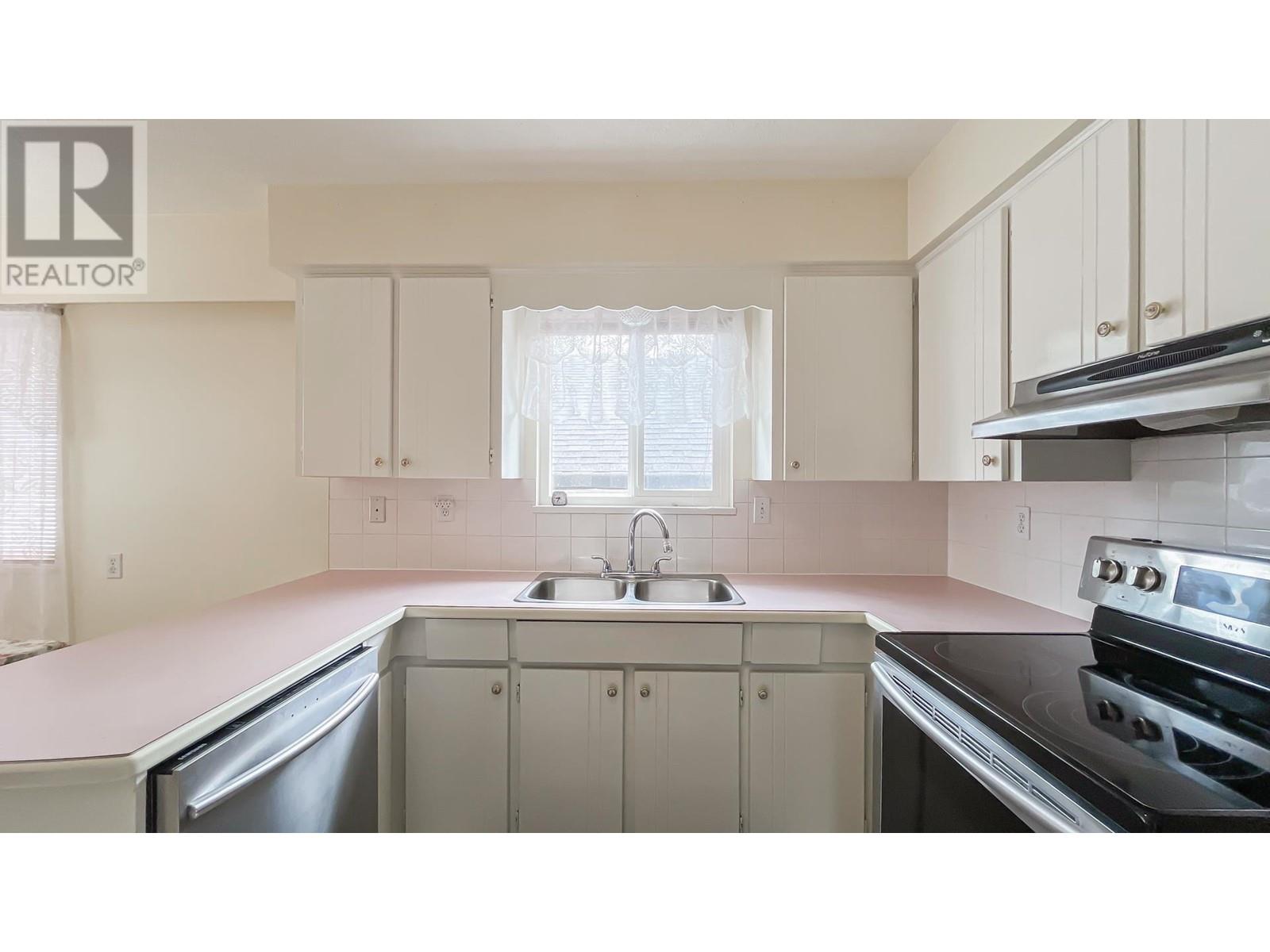 4266 Boundary Road, Burnaby, British Columbia  V5R 2M9 - Photo 13 - R3005765
