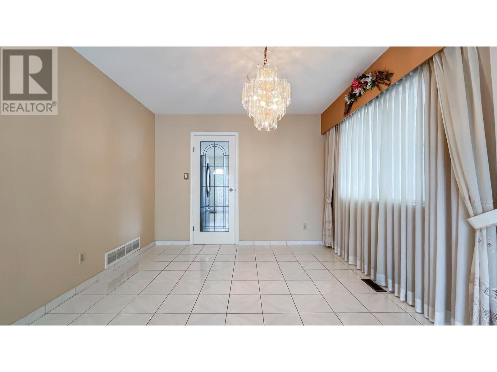 4266 Boundary Road, Burnaby, British Columbia  V5R 2M9 - Photo 11 - R3005765