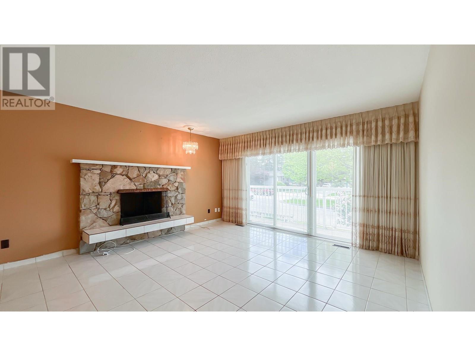 4266 Boundary Road, Burnaby, British Columbia  V5R 2M9 - Photo 7 - R3005765