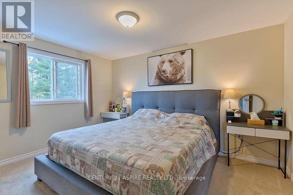 27 Morning Star Street, Petawawa, Ontario  K8H 0A1 - Photo 14 - X12164278