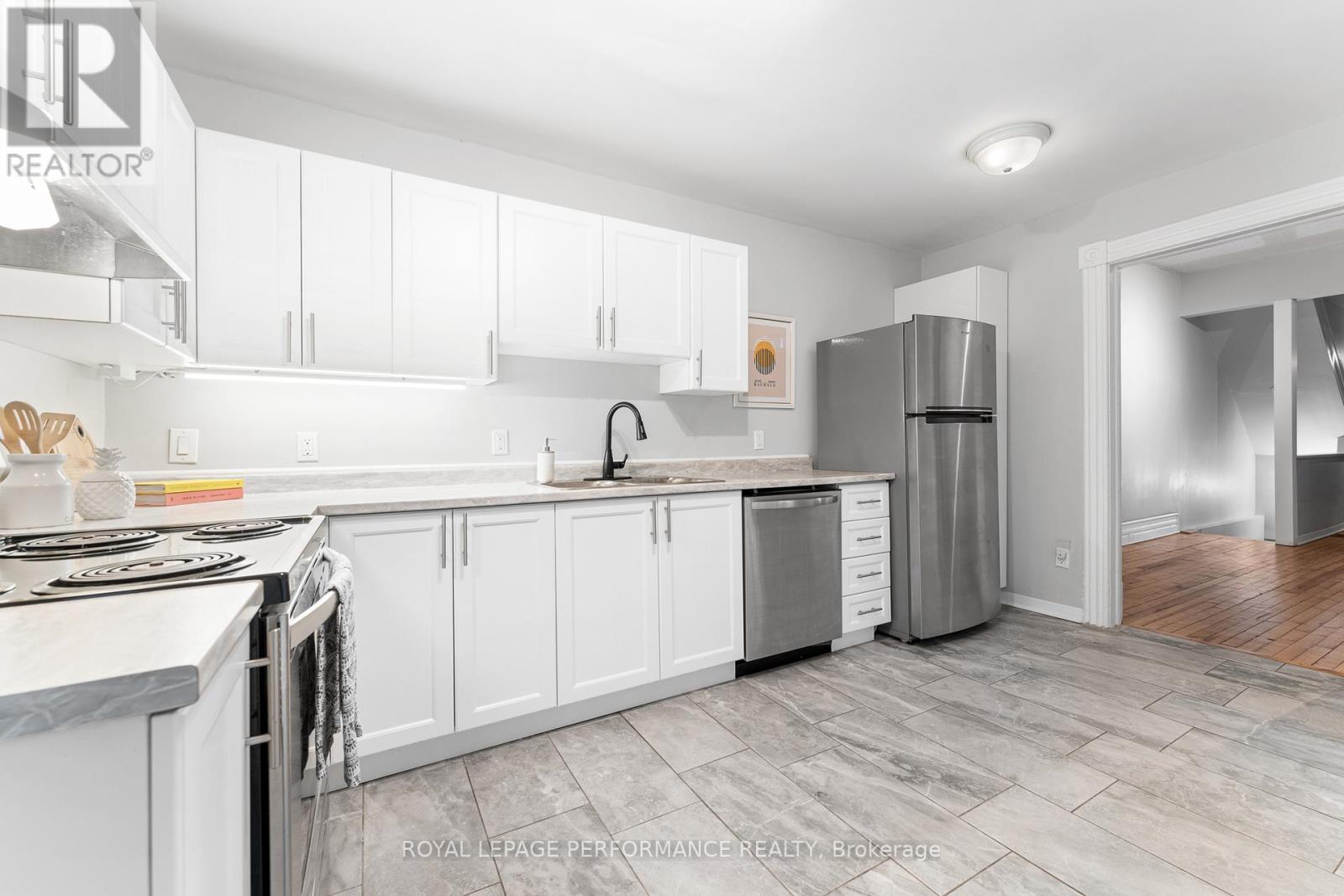 522/524 Bay Street, Ottawa, Ontario  K1R 6B5 - Photo 12 - X12164246