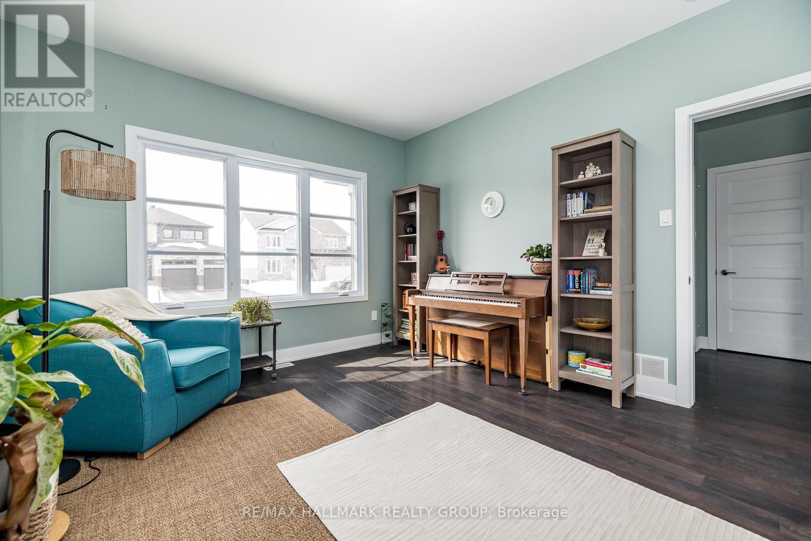 87 Cobblestone Drive, Russell, Ontario  K4R 0B2 - Photo 9 - X12164249