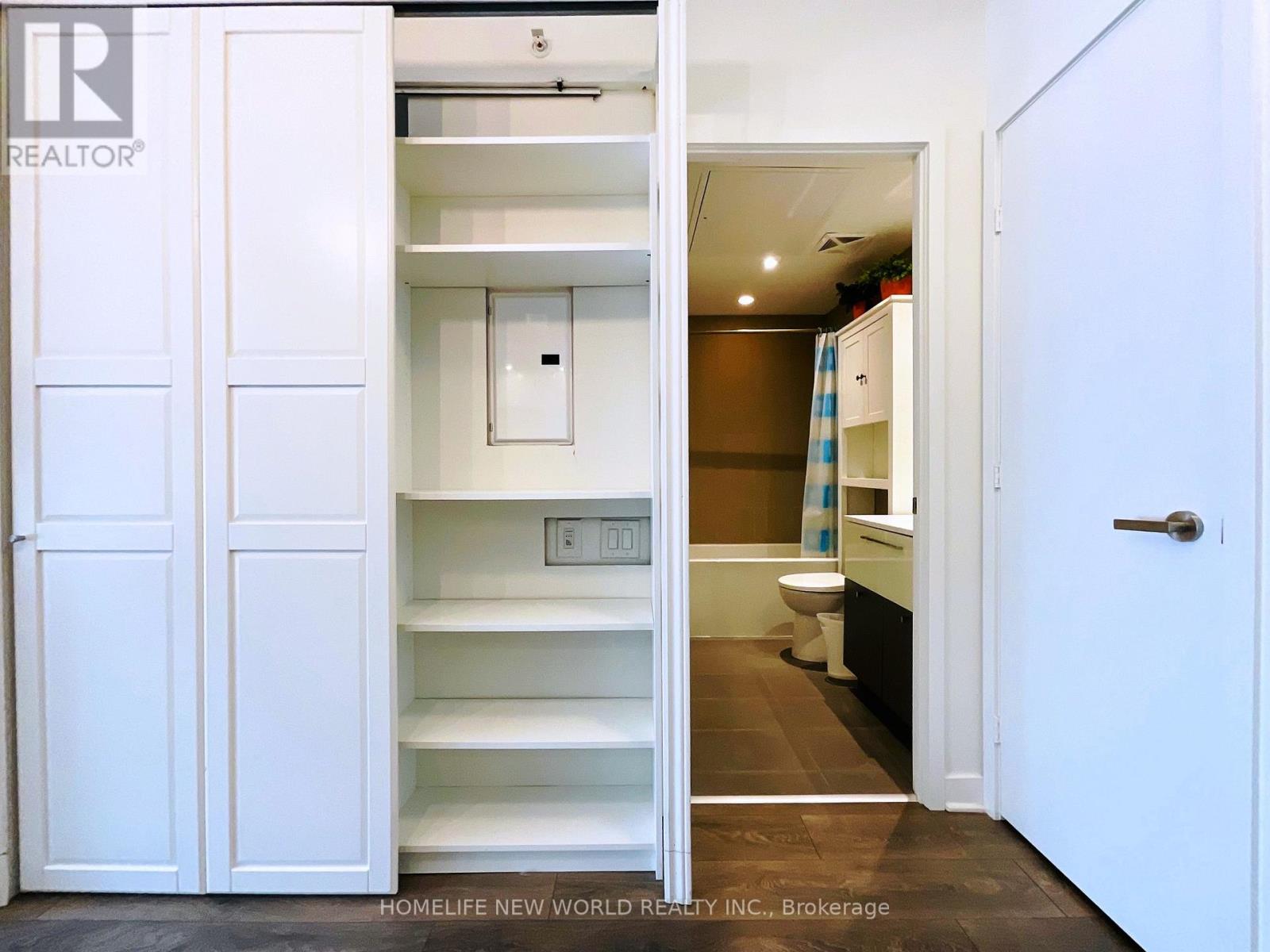 511 - 15 Grenville Street, Toronto, Ontario  M4Y 0B9 - Photo 11 - C12030680