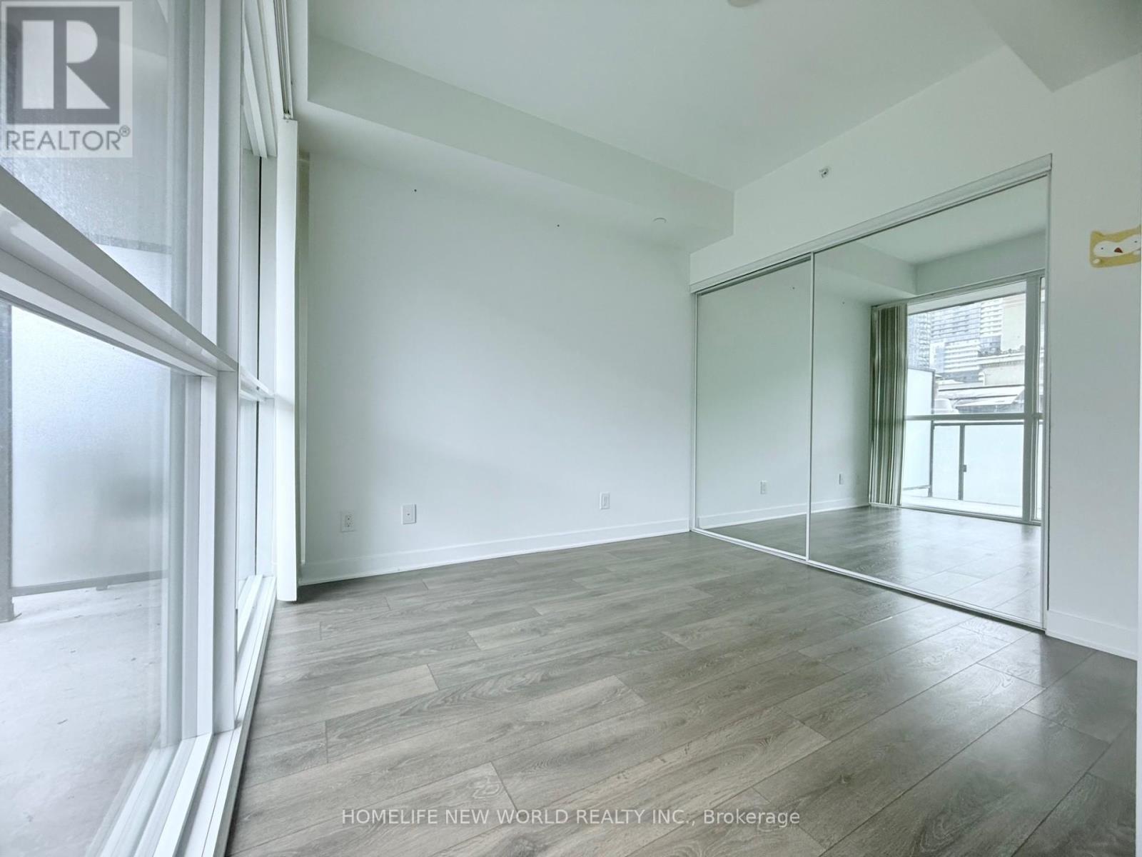 511 - 15 Grenville Street, Toronto, Ontario  M4Y 0B9 - Photo 10 - C12030680