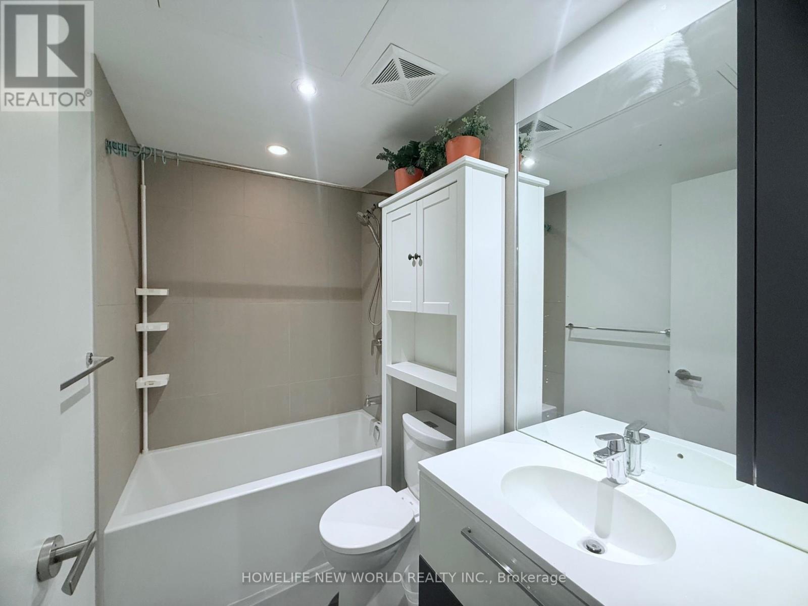 511 - 15 Grenville Street, Toronto, Ontario  M4Y 0B9 - Photo 14 - C12030680