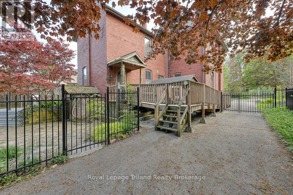 285 Oxford Street, Ingersoll, Ontario  N5C 2W2 - Photo 38 - X12164264