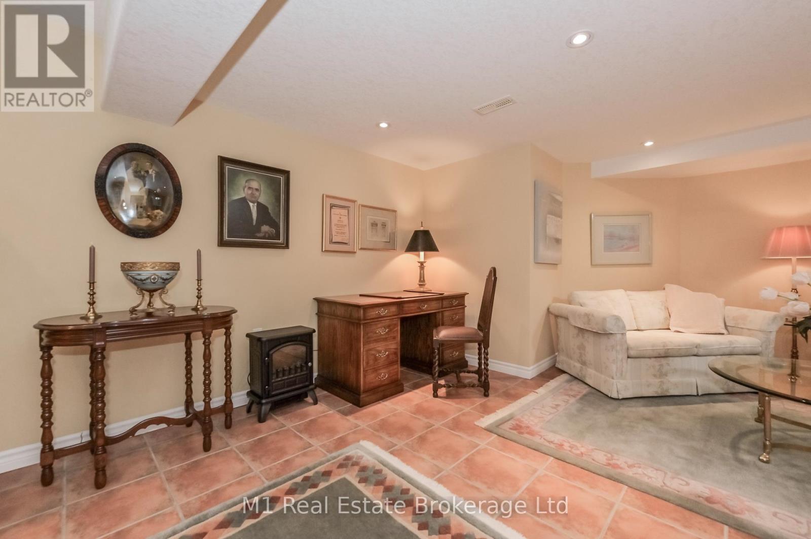 104 Keating Drive, Centre Wellington, Ontario  N0B 1S0 - Photo 32 - X12164259