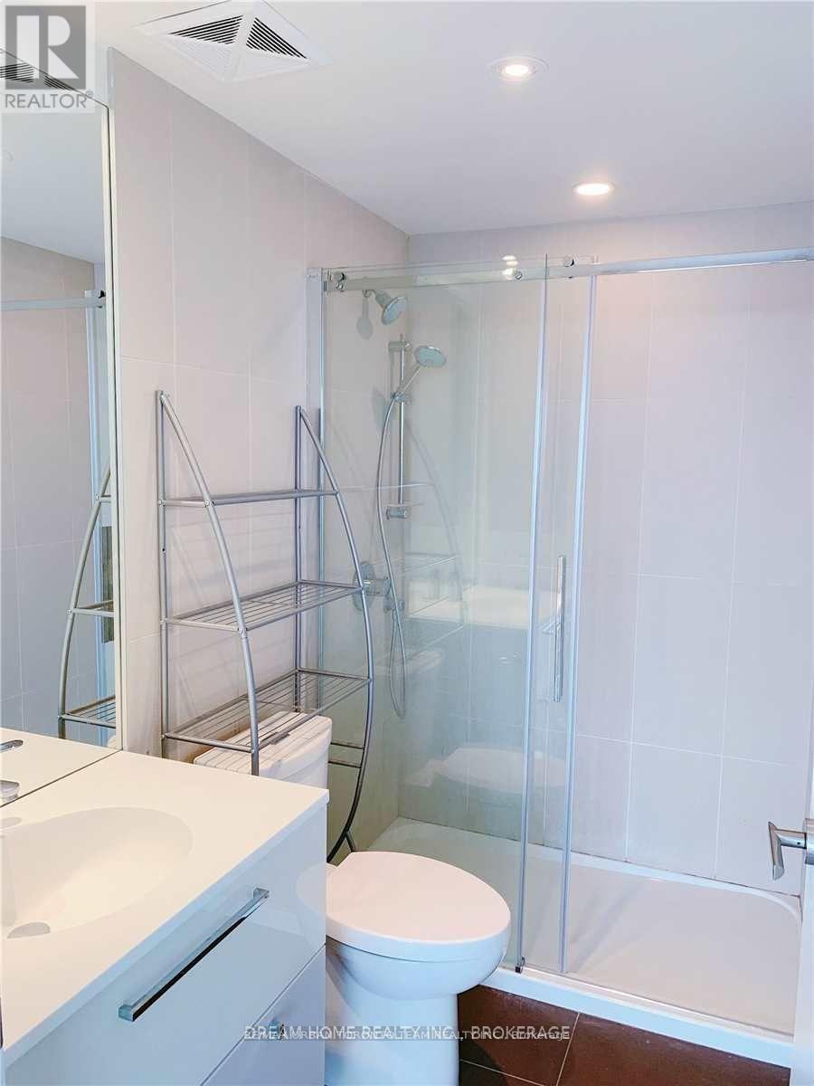 4203 - 15 Grenville Street, Toronto (Bay Street Corridor), Ontario  M4Y 1A1 - Photo 10 - C12164260